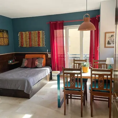 Chic & Practical Studio, 5 Min To Center & *