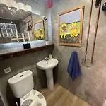 Chic & Practical Studio, 5 Min To Center & Apartment