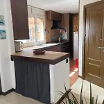 Apartment Chic & Practical Studio, 5 Min To Center & *