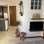 Apartment Chic & Practical Studio, 5 Min To Center & *